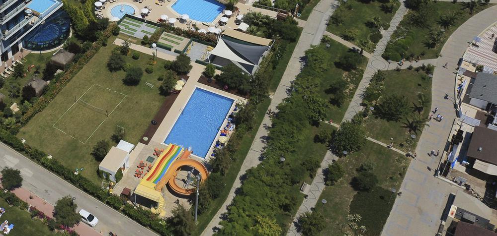 Monachus & Resort Side